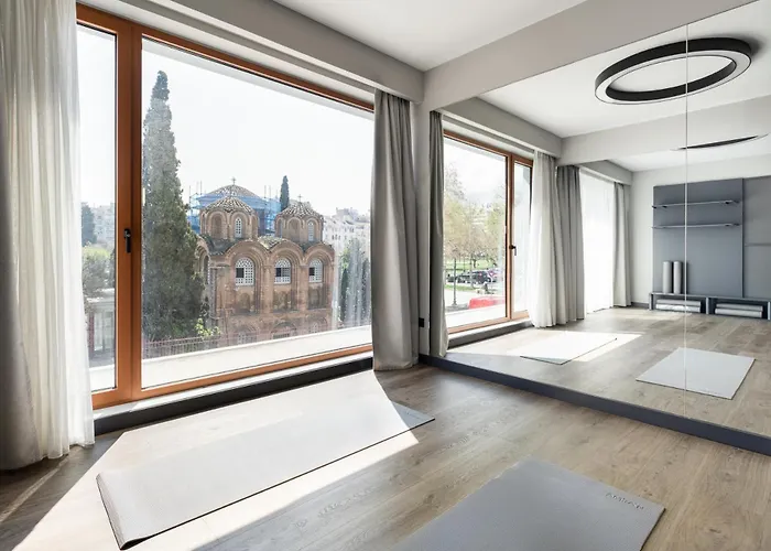 Zeus Is Loose Hostel Thessaloniki